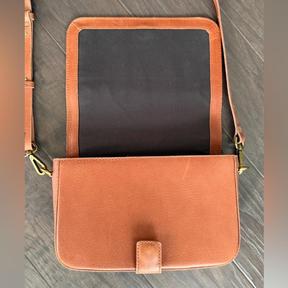 Madewell Transport Flap Shoulder Bag - Picture 4 of 11